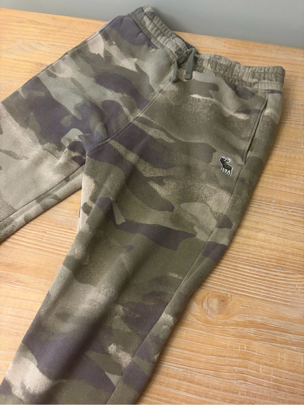 Abercrombie & Fitch Boys 11/12 Camo Sweatpants